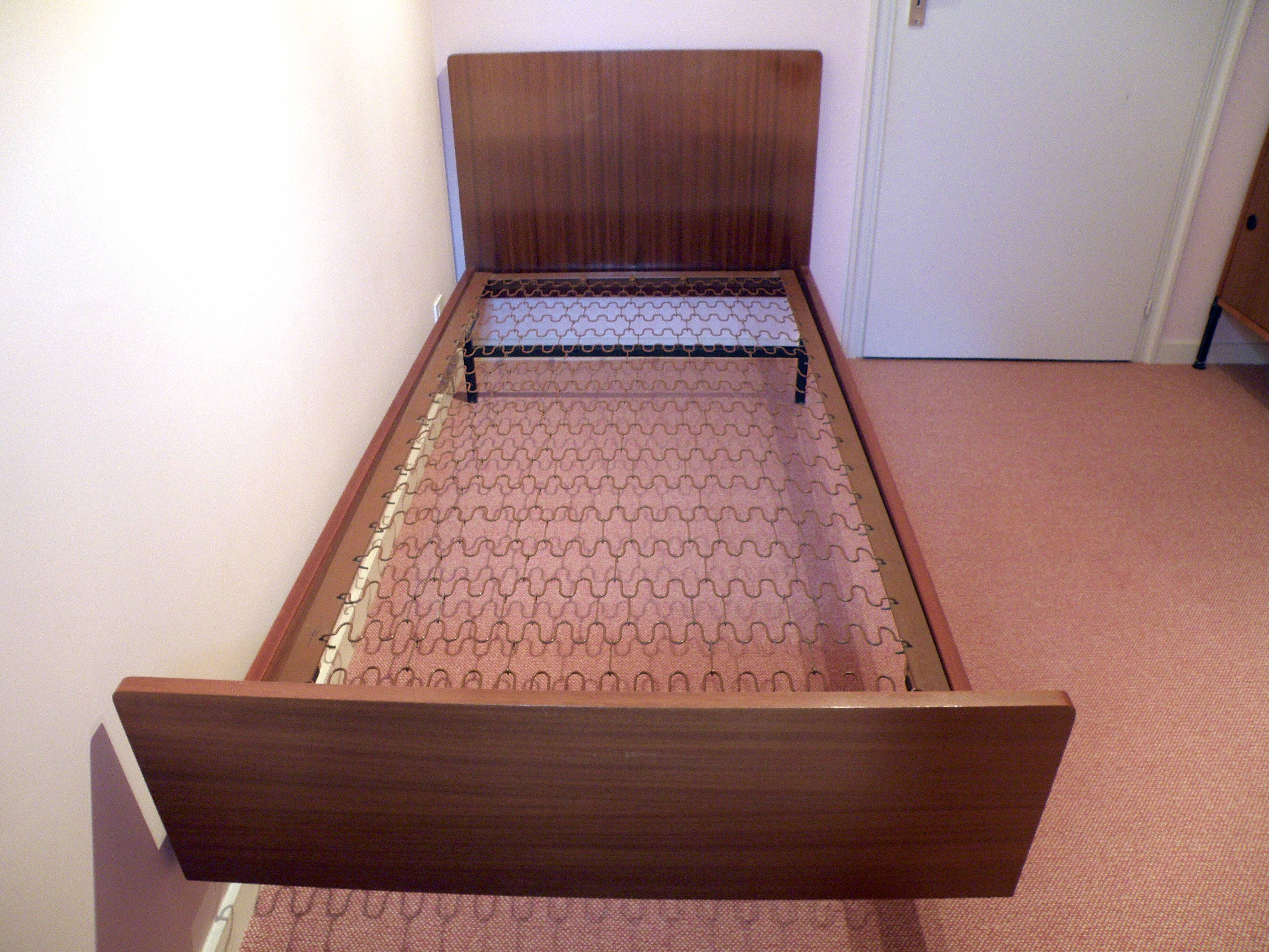 Bed + box spring for 1 person 90 x 190 from ARP Minvielle edition in mahogany