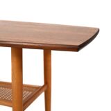 Coffee table in teak with boat shape