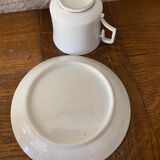 Set of 2 cups and saucers