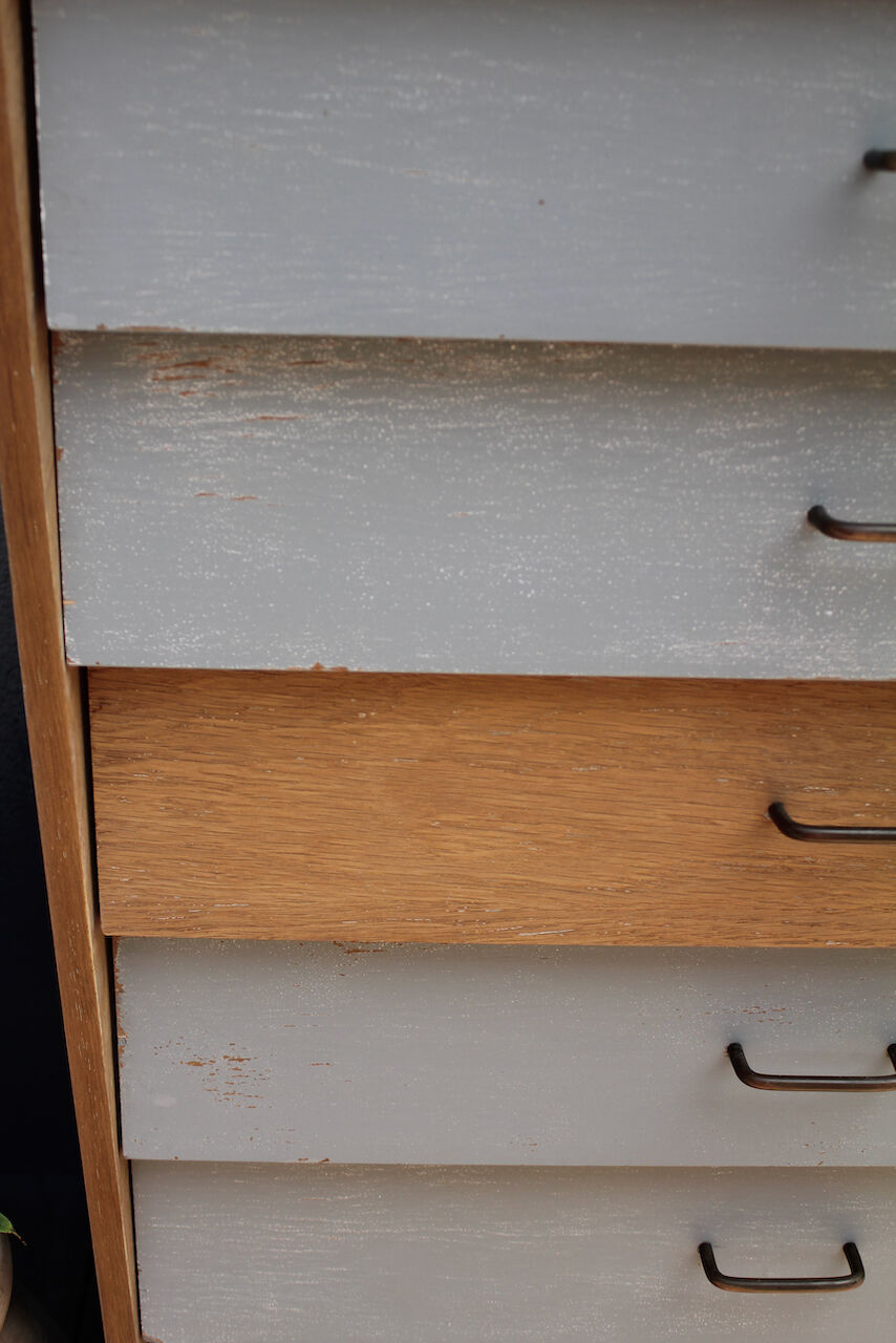 Vintage dresser