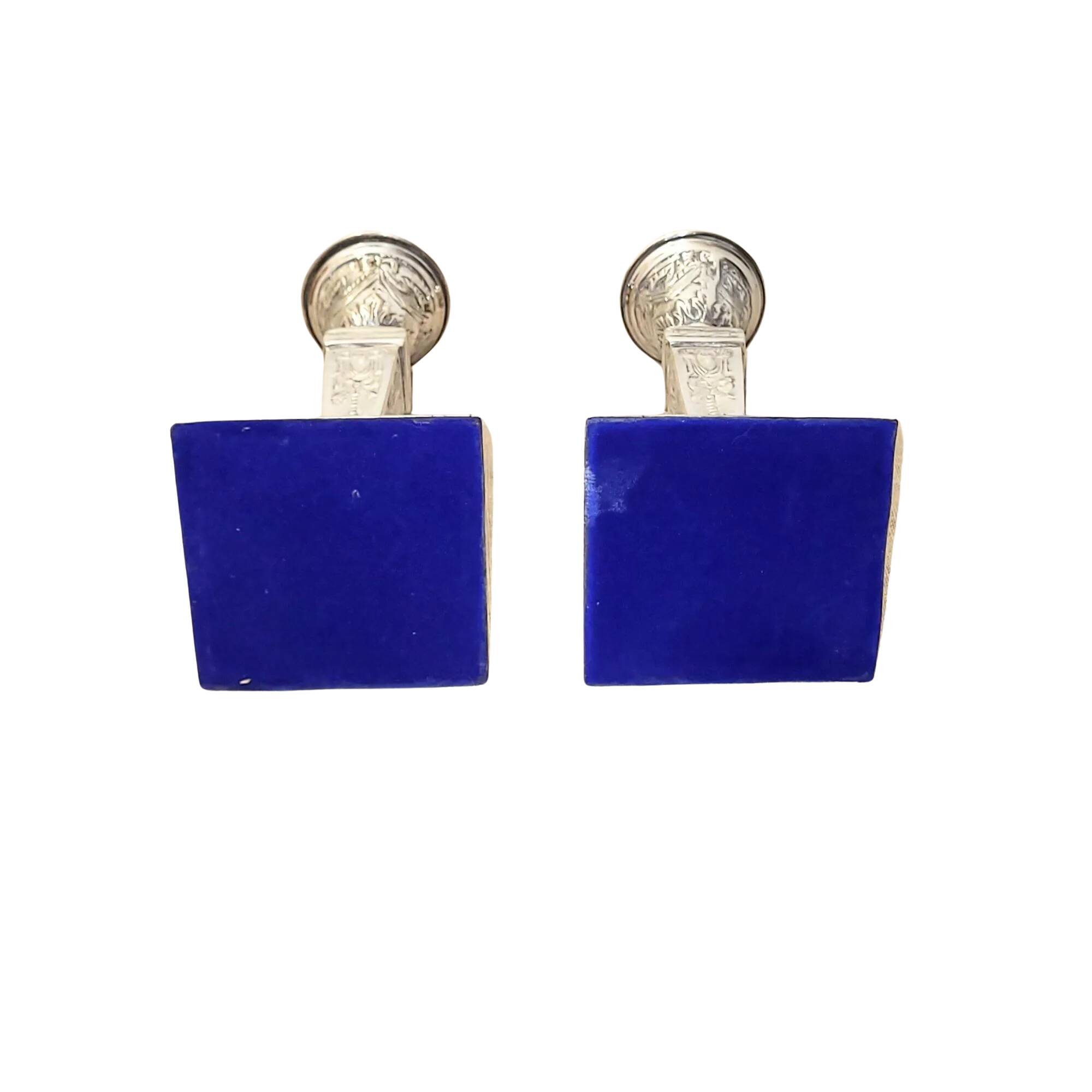 Pair of silver-plated candlesticks – Louis XVI decor – 19th century England