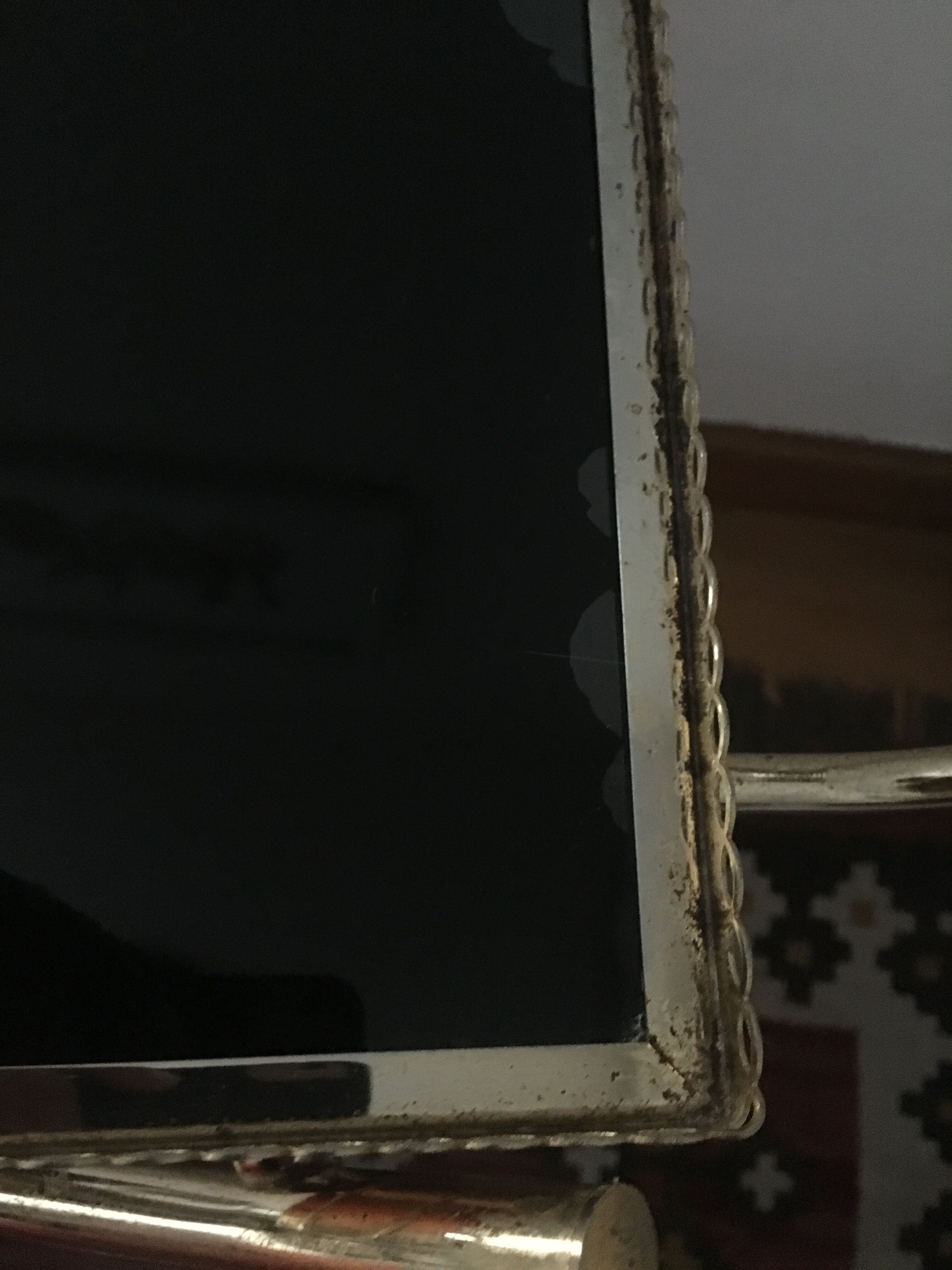 Vintage gold rolling dessert