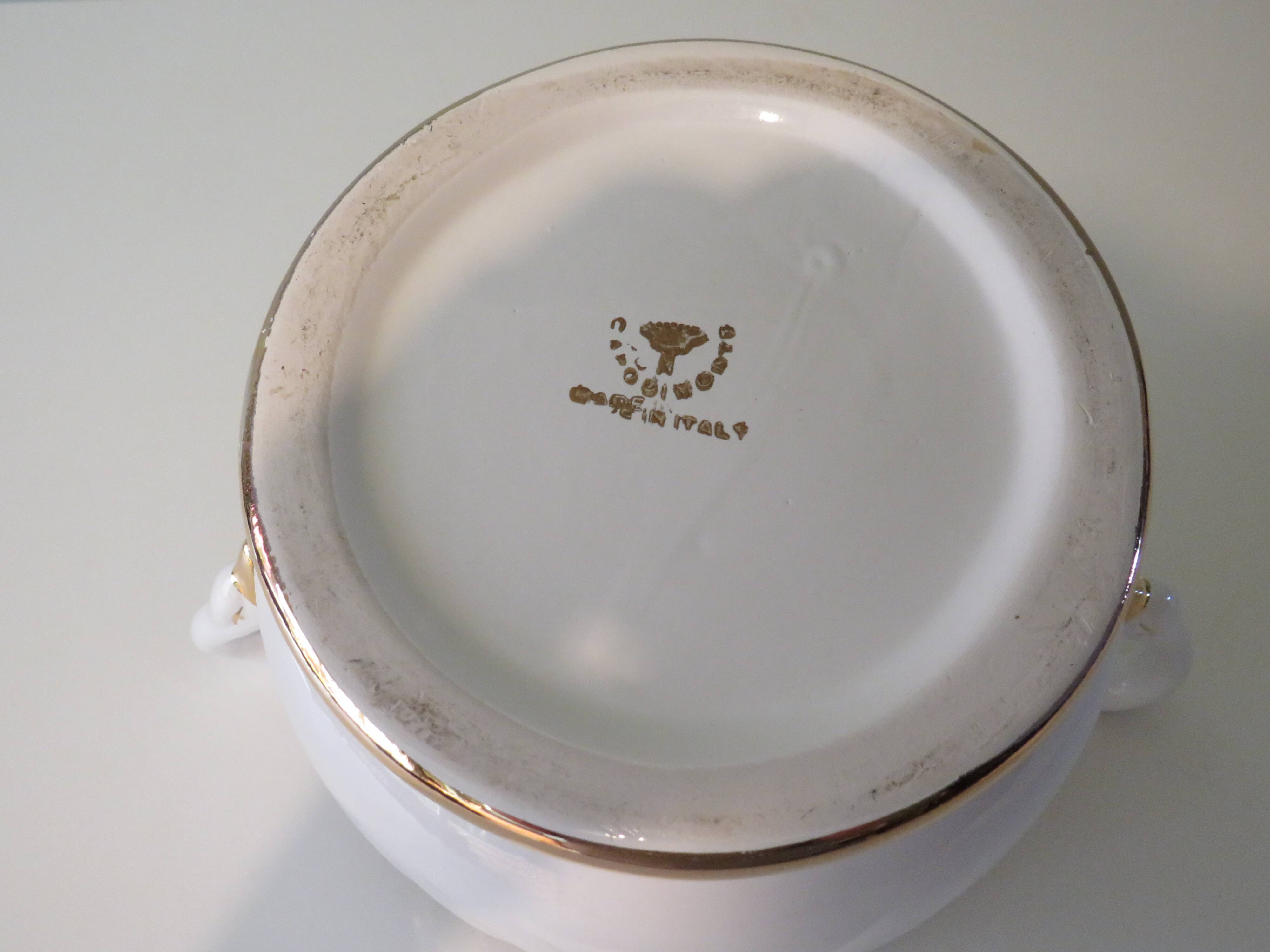 Ceramic pot cache, Capodimonte Italy 1970s-1980s