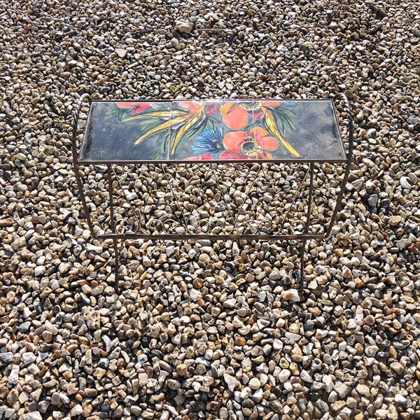 Ancien porte-revue en fer forgé et céramique