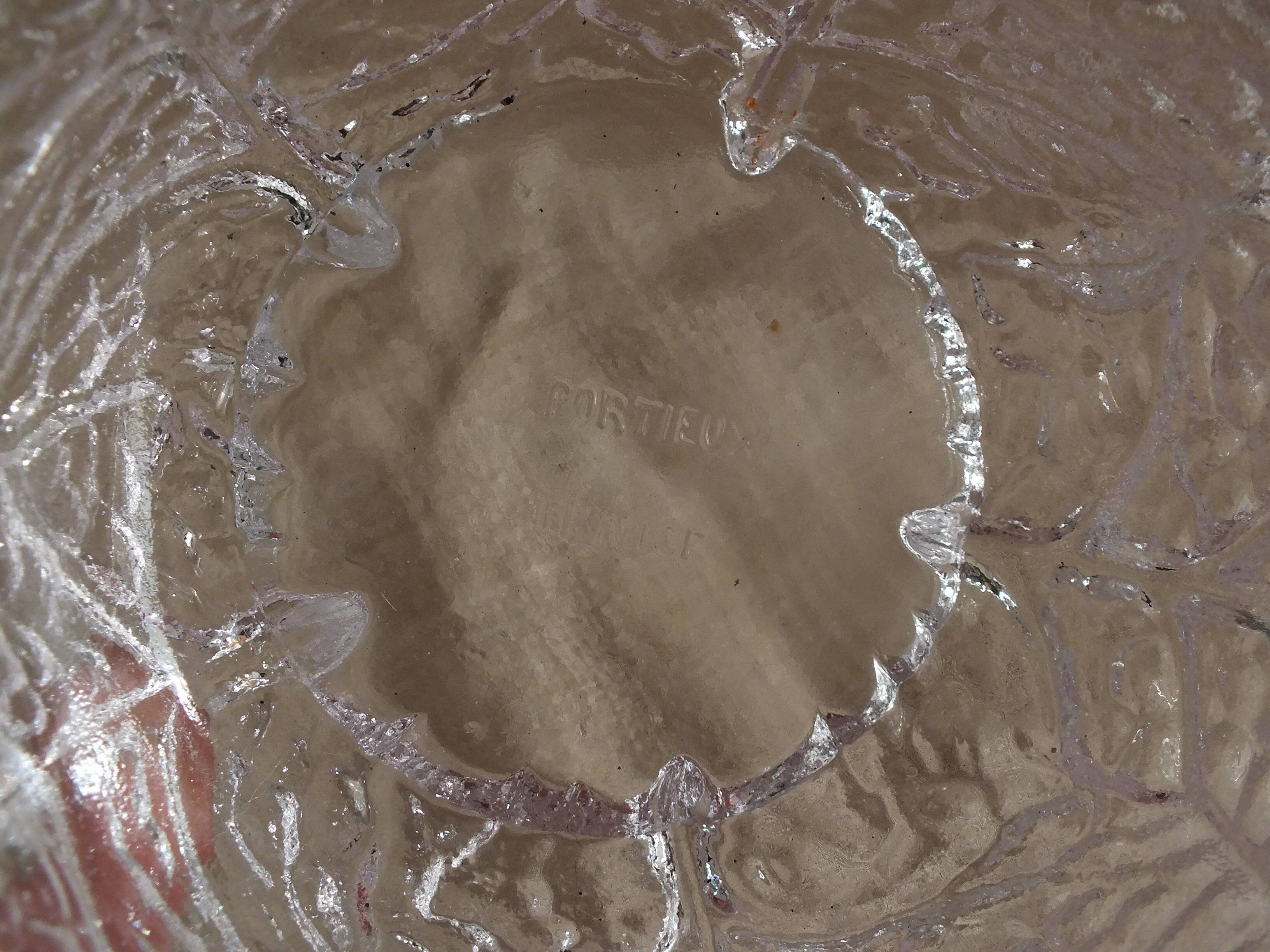 Cabbage candy box in molded crystal signed Portieux