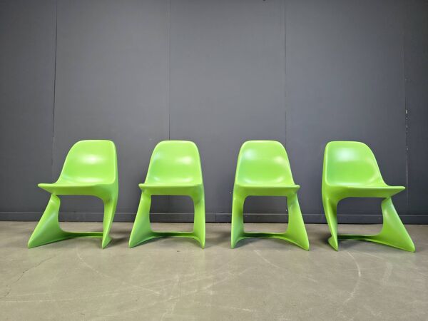 Ensemble de 4 chaises de salle à manger Casalino par Alexander Begge pour Casala, années 1970.