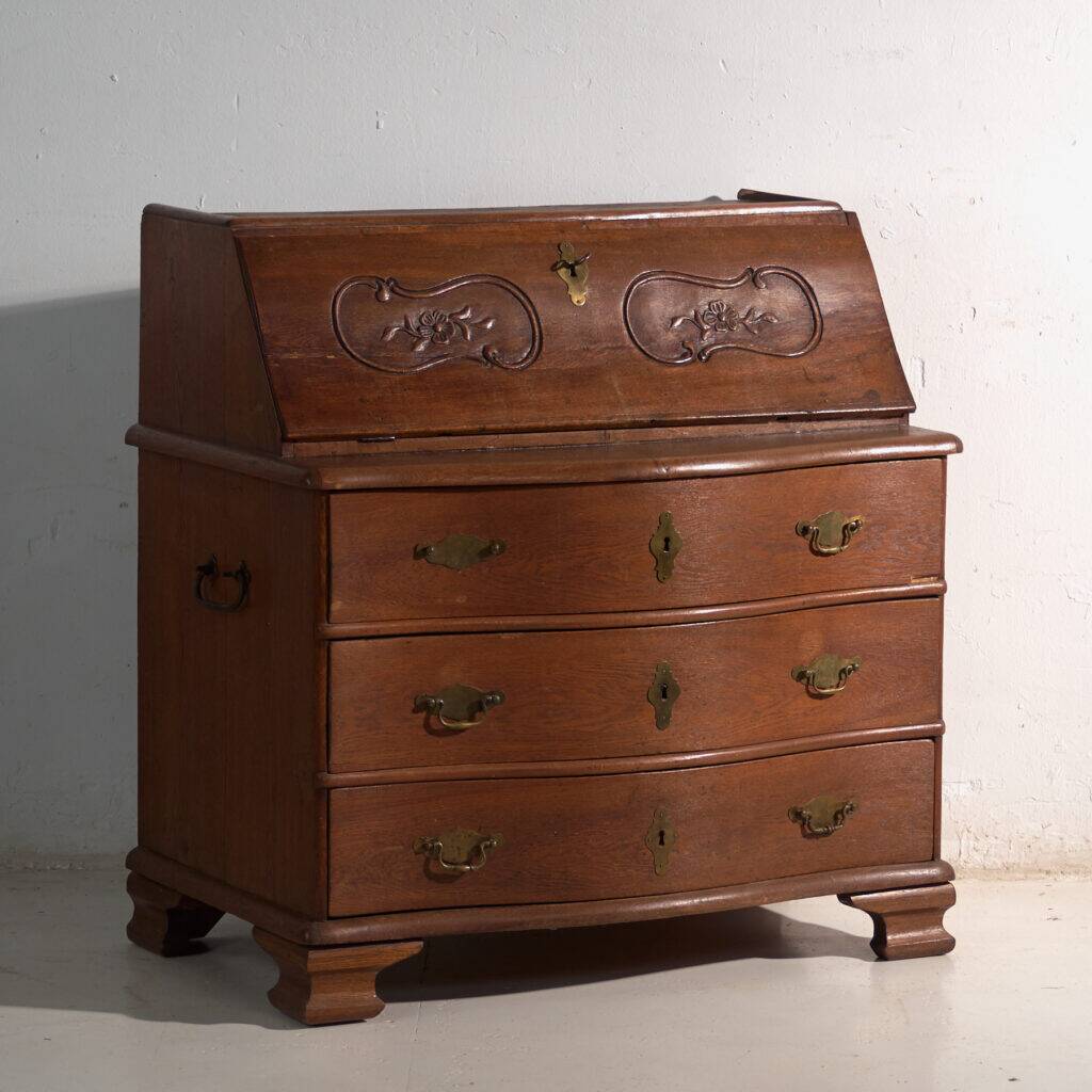 Antique oak secretary – Central Europe, circa 1850