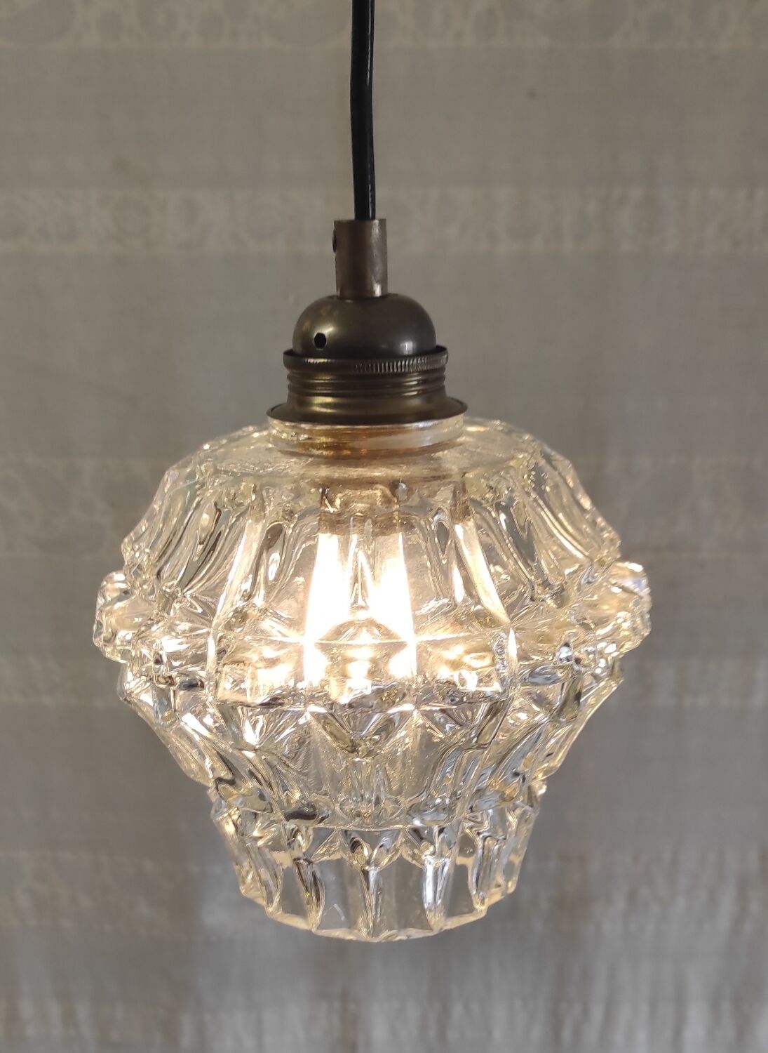 Portable globe lamp in antique glass - mid 20th century