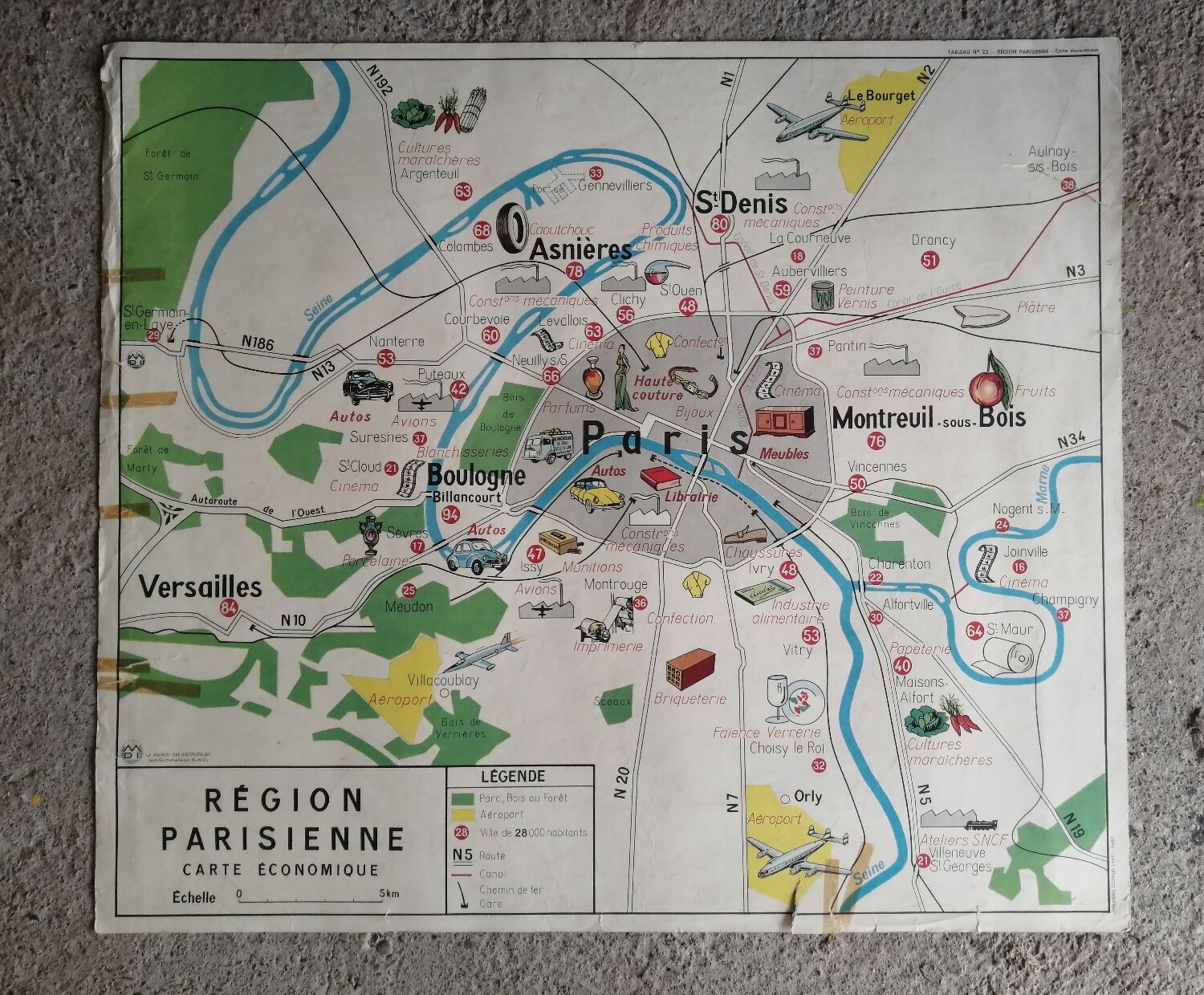 Vintage school map mdi France Paris Paris region