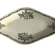 Two earthenware dishes from Sarreguemines Saint Amand - Terre de Fer - Floral decoration