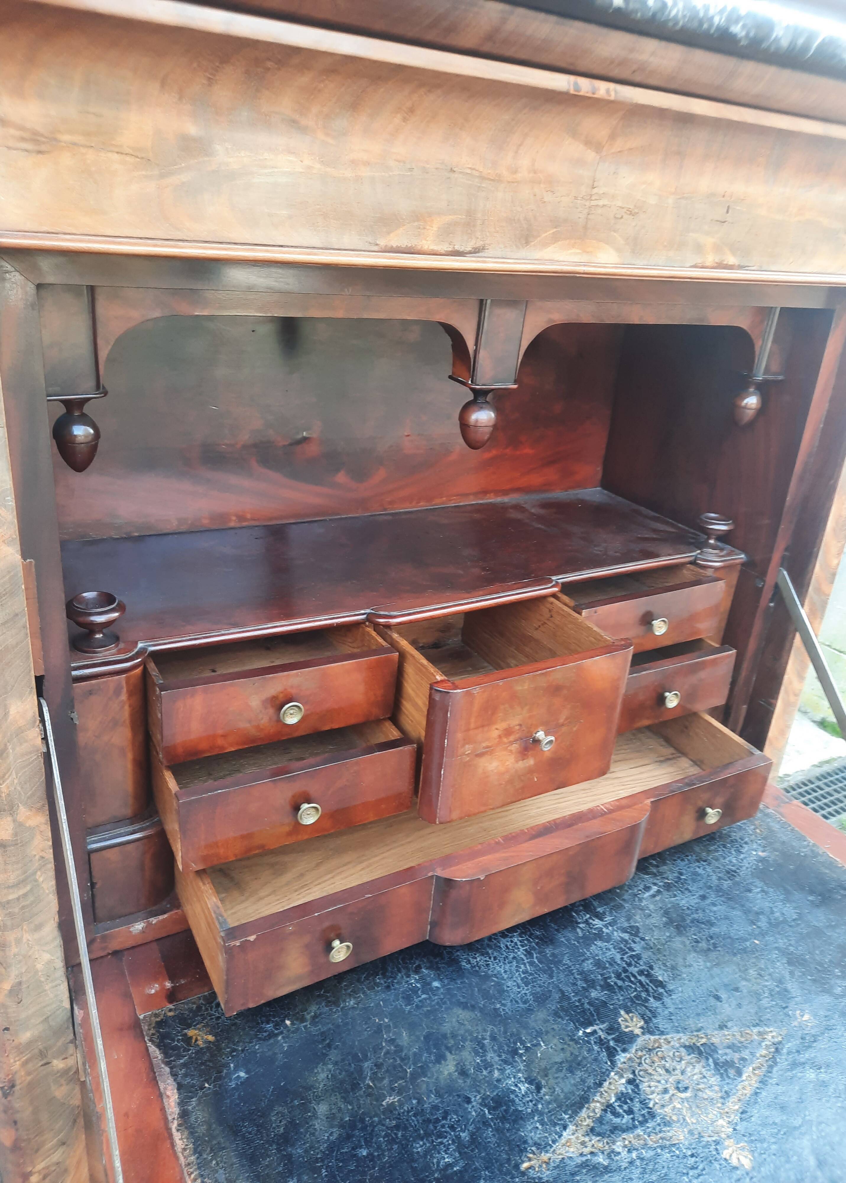 Louis Philippe secretaire in mahogany