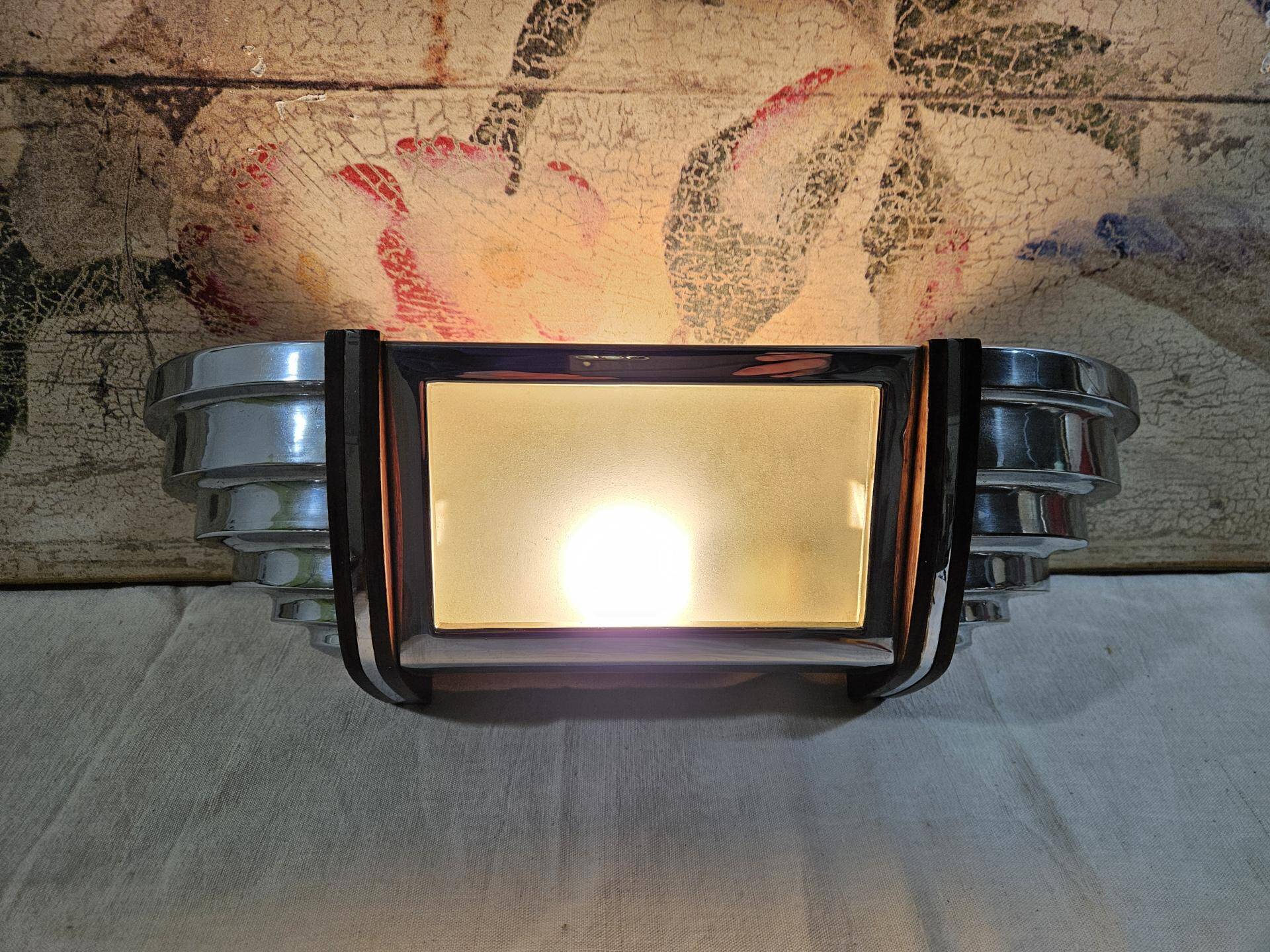 Pair of Art Deco wall sconces - 1930