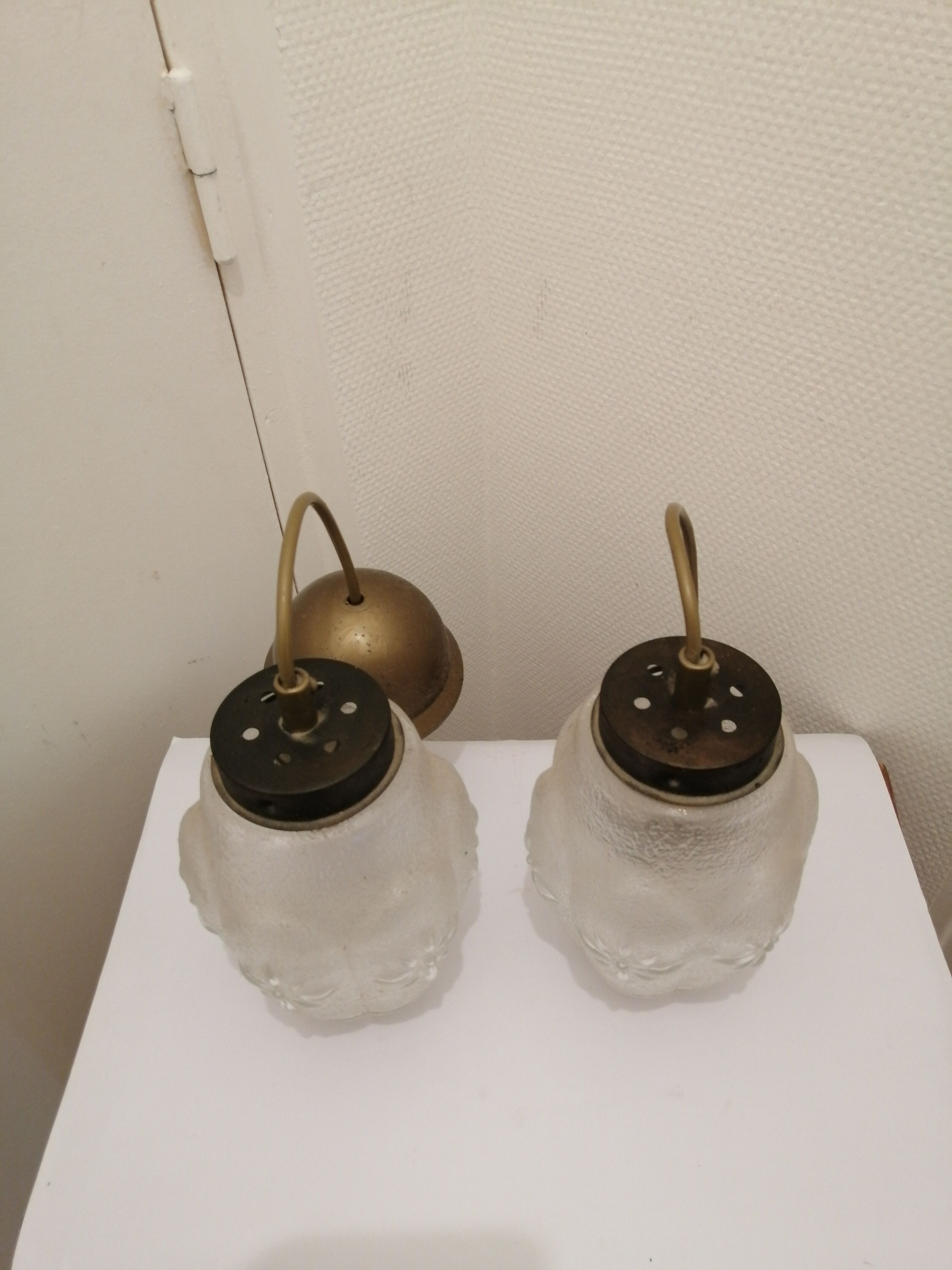 Pair of glass hanging lamps