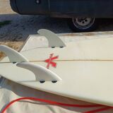 Victory 3 Fin Surfboard