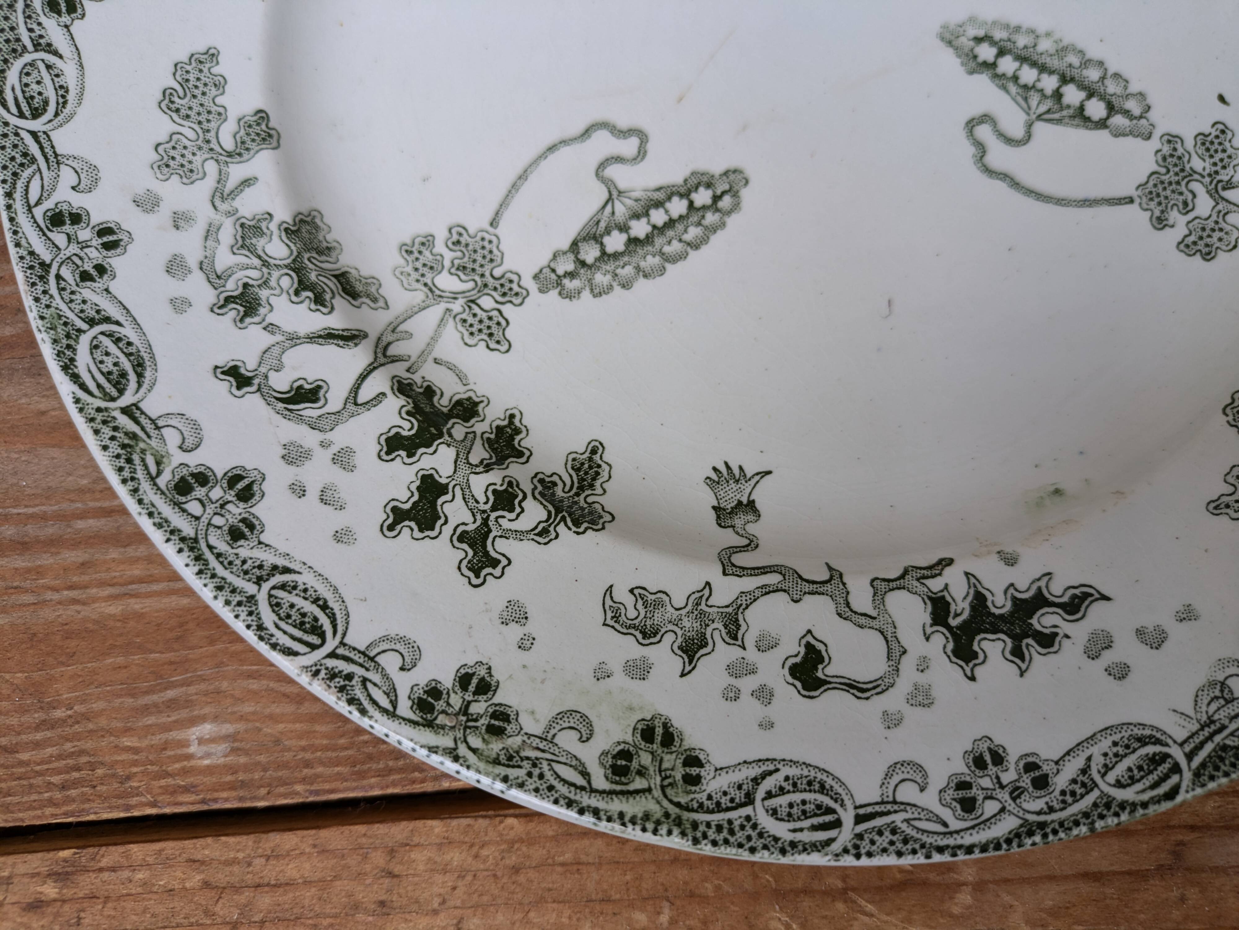 Set of 2 small ironstone plates Saint Amand and Hamage Modern Style model