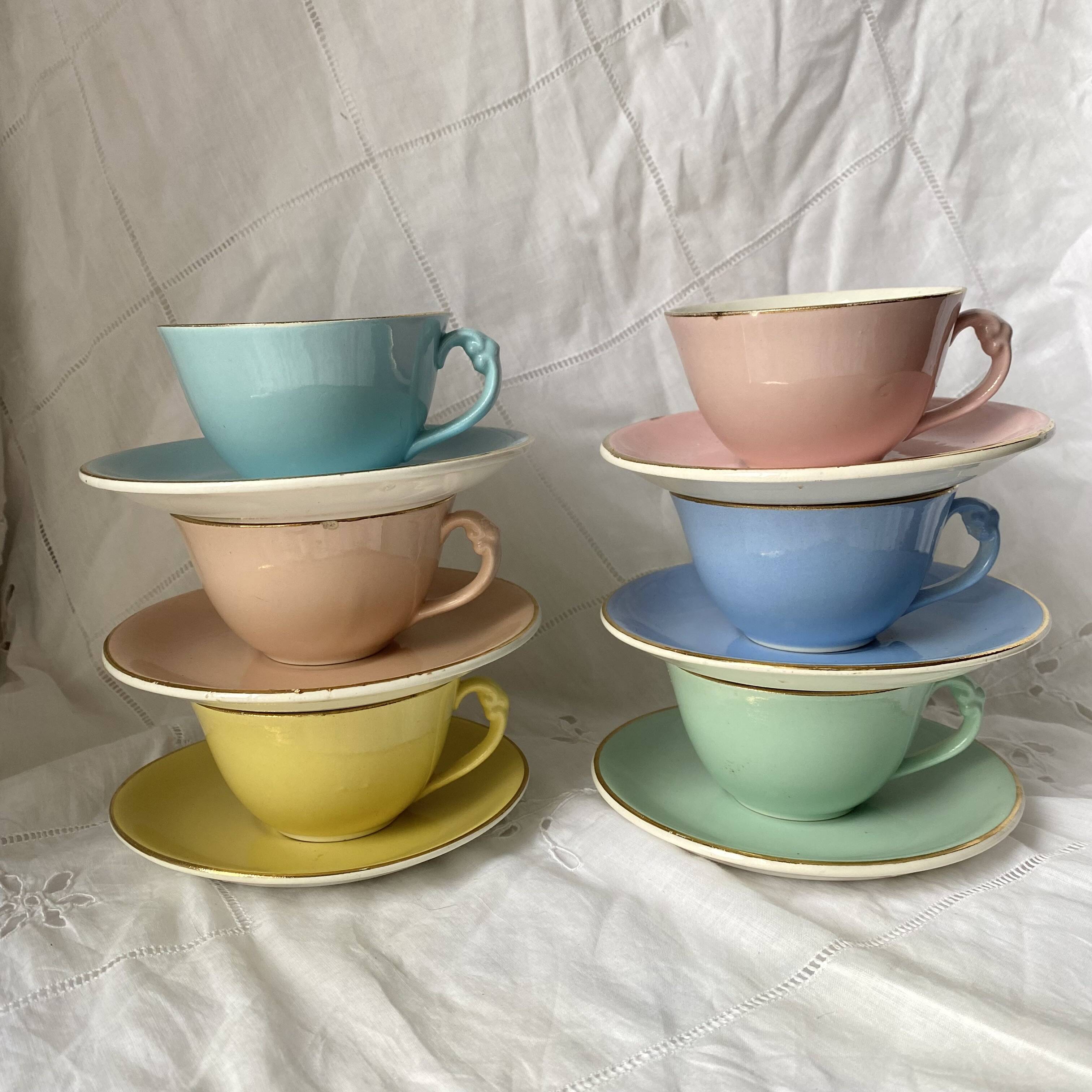 Mugs Moulin des Loups pastel colour 1960s