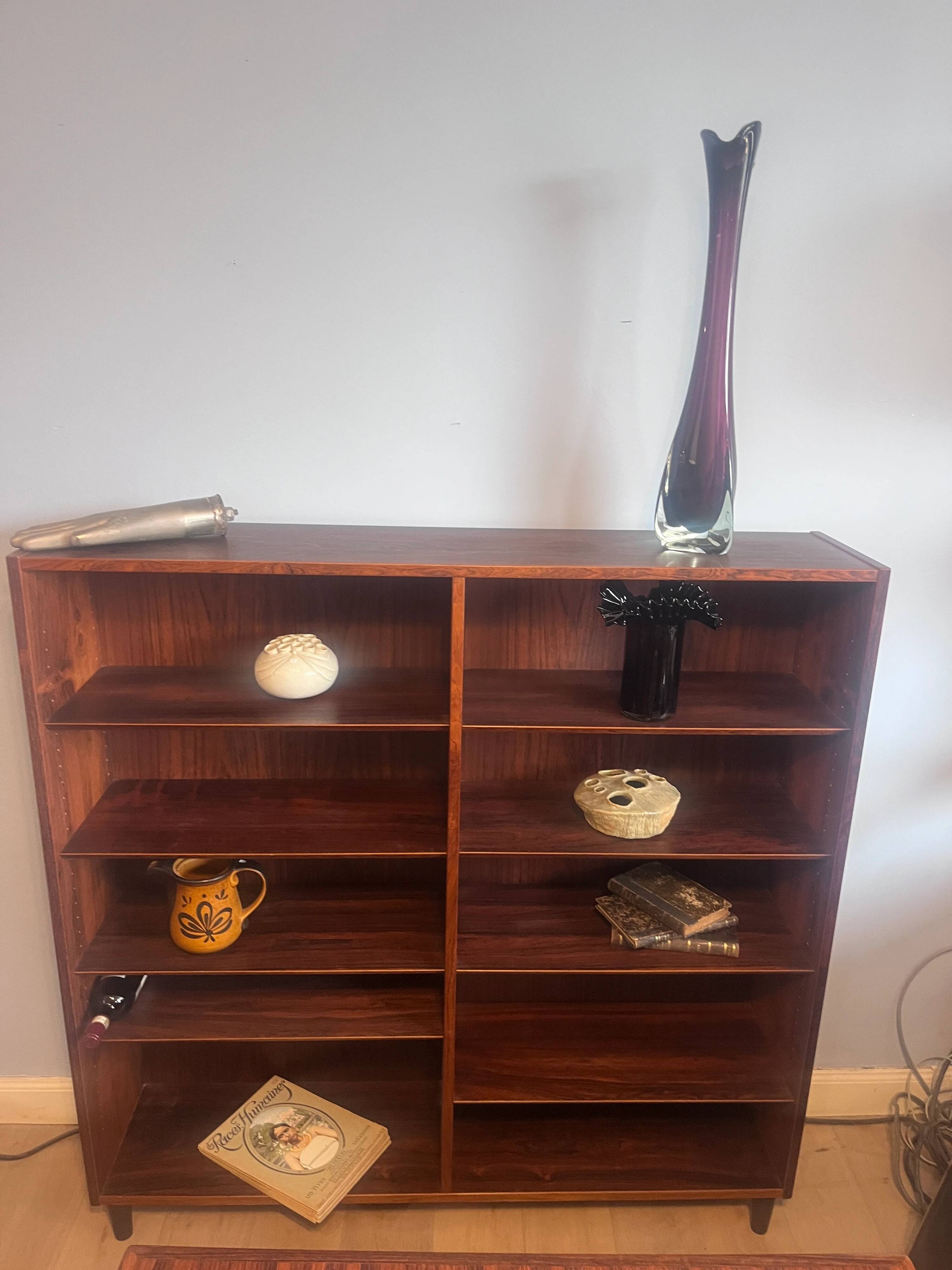 Danish bookshelf in rosewood by Hundevad & Co., 1960s