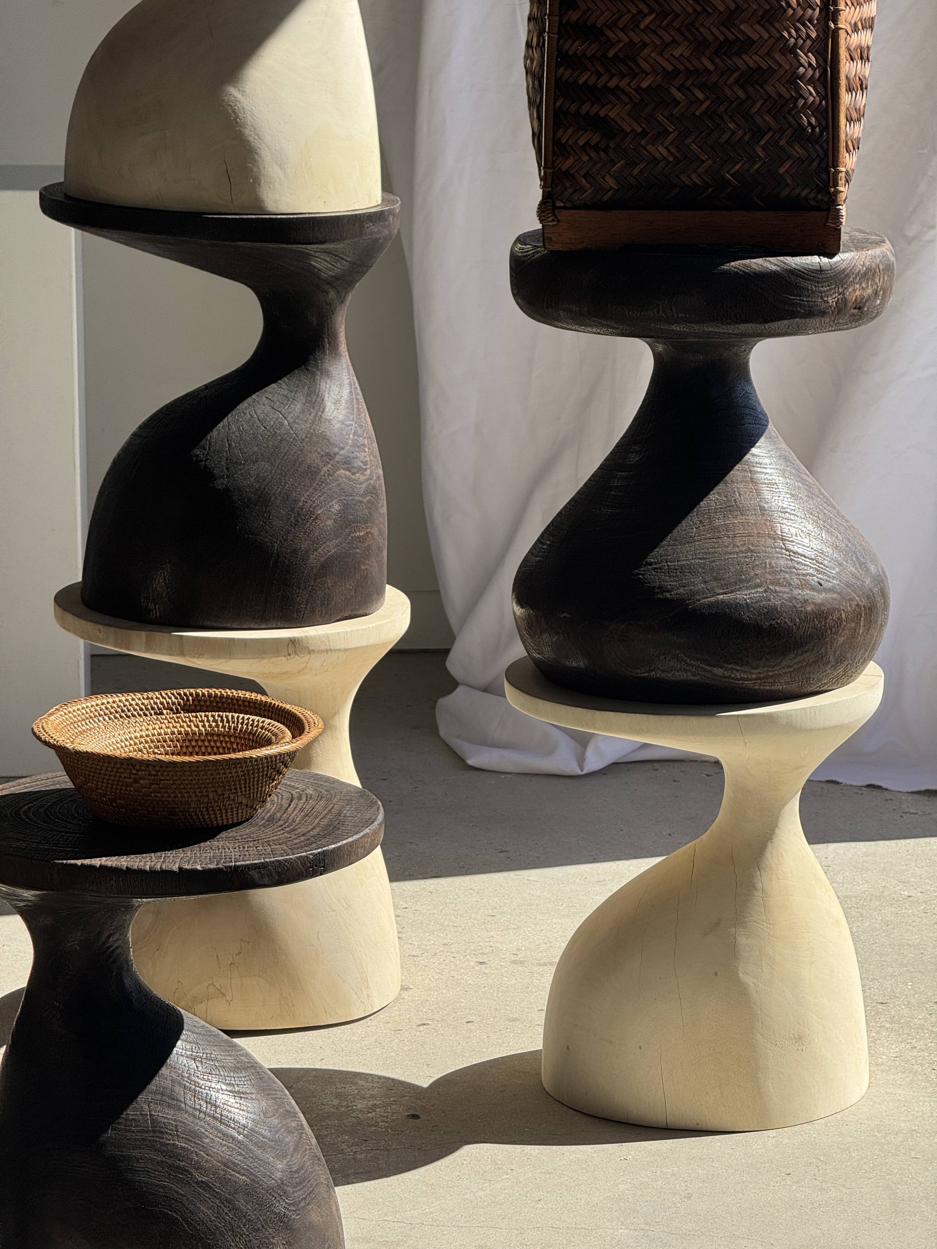 Pawn Brown - Stool, side table in the shape of a brown pawn.