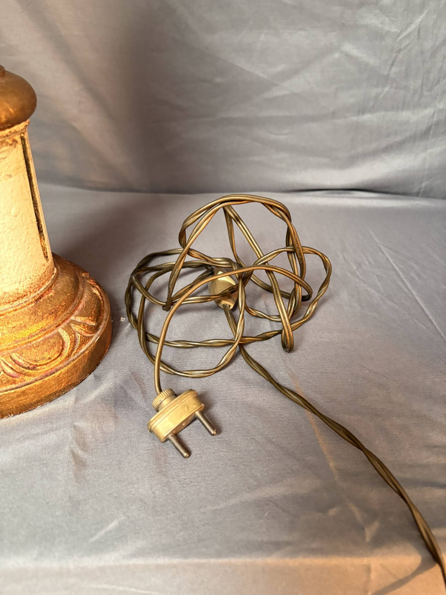 Vintage Art Deco Pineapple Lamp Base in Wood & Gold