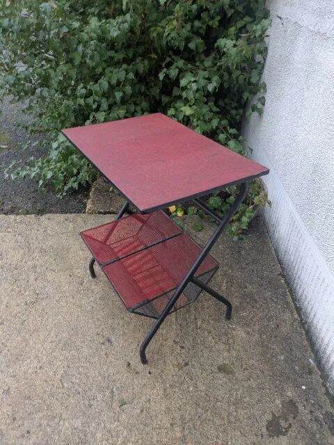 Scoubidou side table
