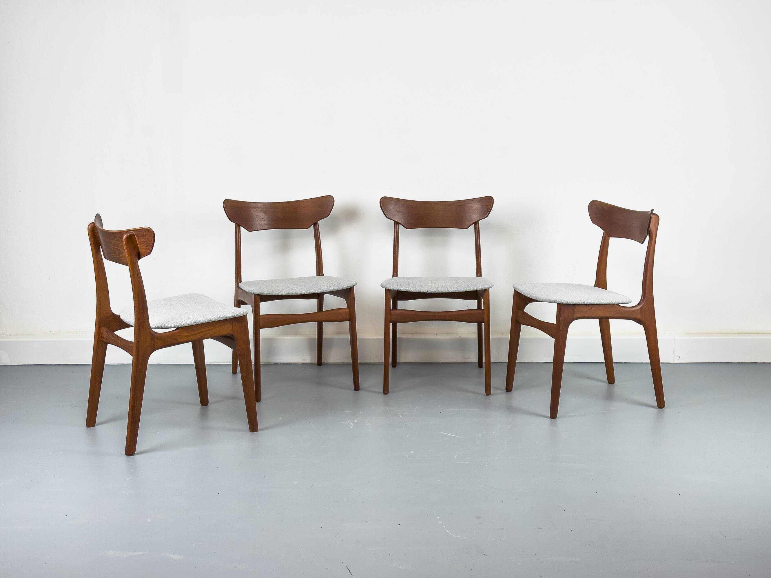 Chaises de salle à manger en teck danois par Schionning & Elgaard, années 1960, ensemble de 4