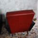 3-seater sofa and 2 rockabilly chairs in red and black skai