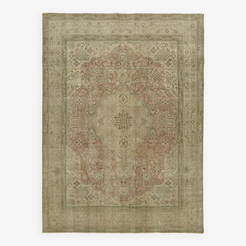 Hand-Knotted Anatolian One of a Kind 1970s 244 cm x 334 cm Beige Wool Carpet