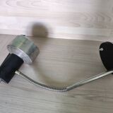Flexible arm desk lamp