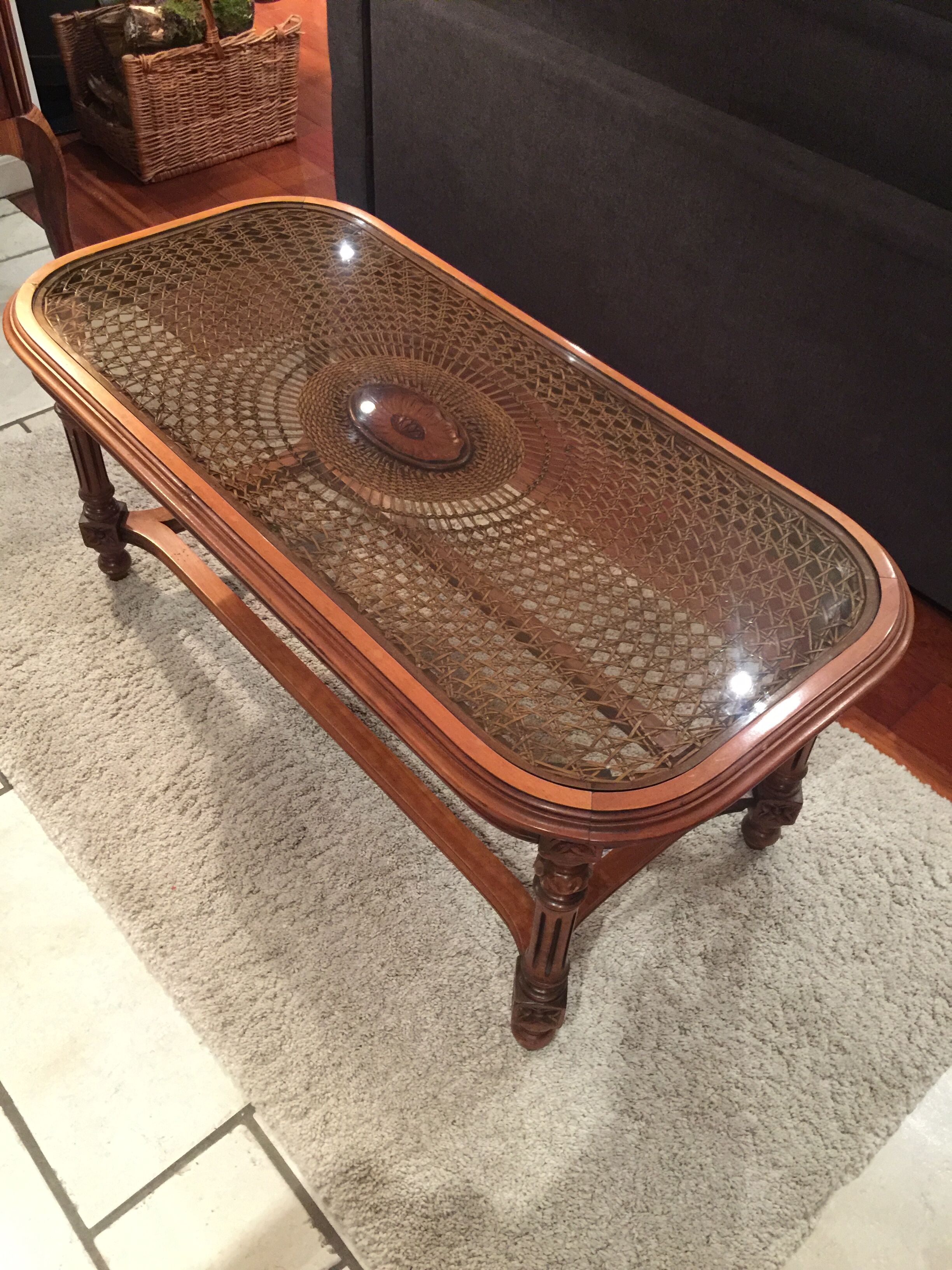 Table basse louis XVI en cannage
