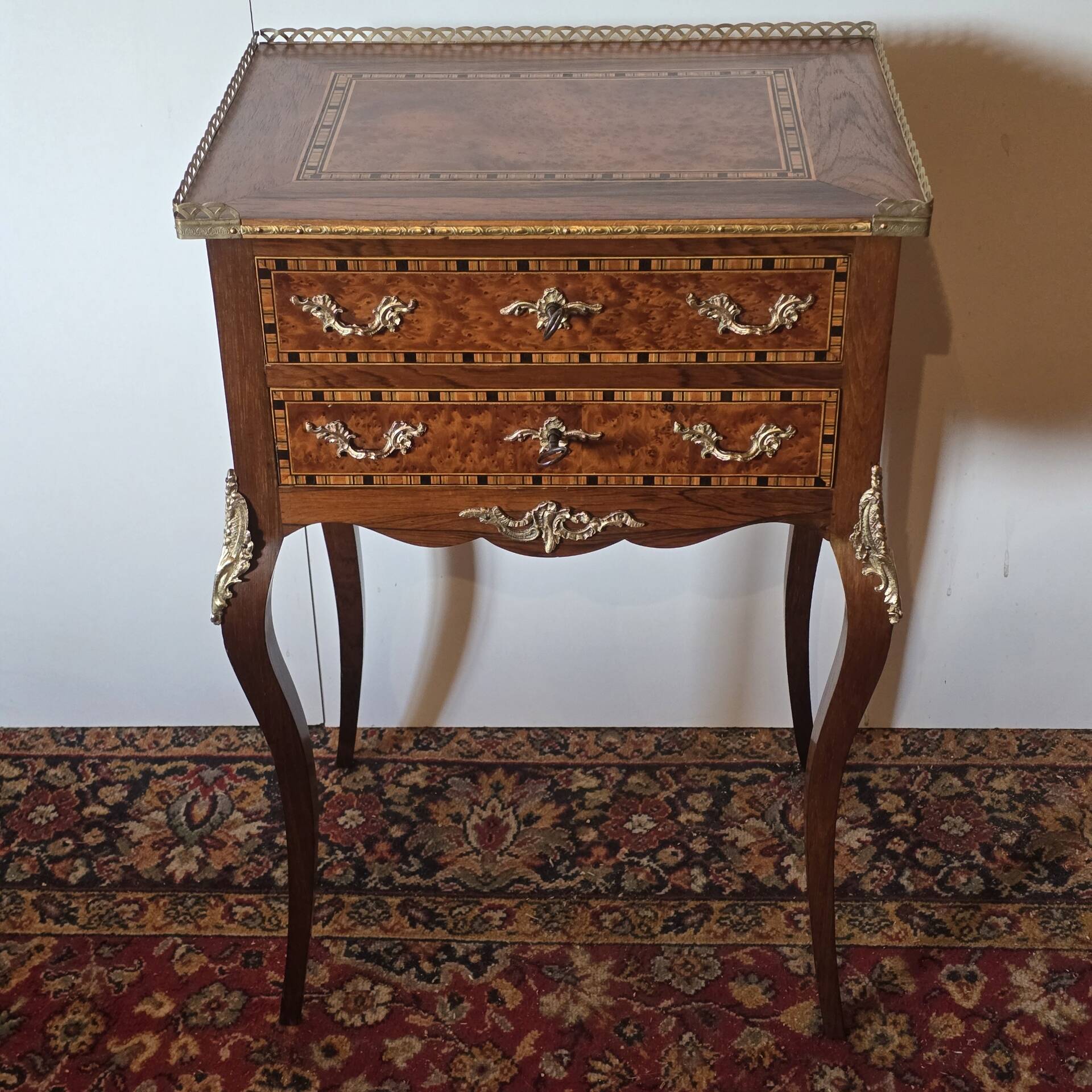 Table de salon style transition