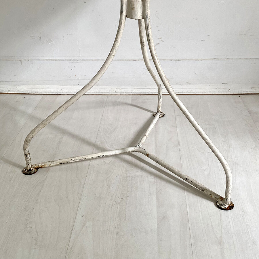 Vintage garden pedestal table