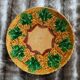 Plat rond vintage en majolique