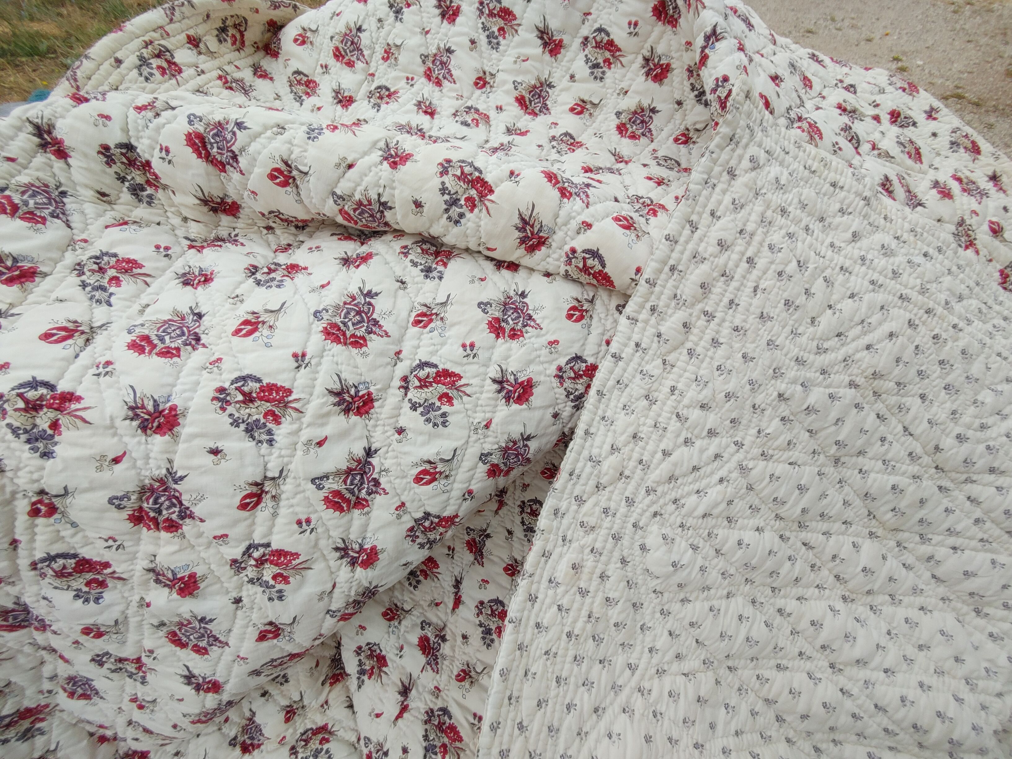 Boutis old antique quilted blanket with floral decoration - circa 1900/1920