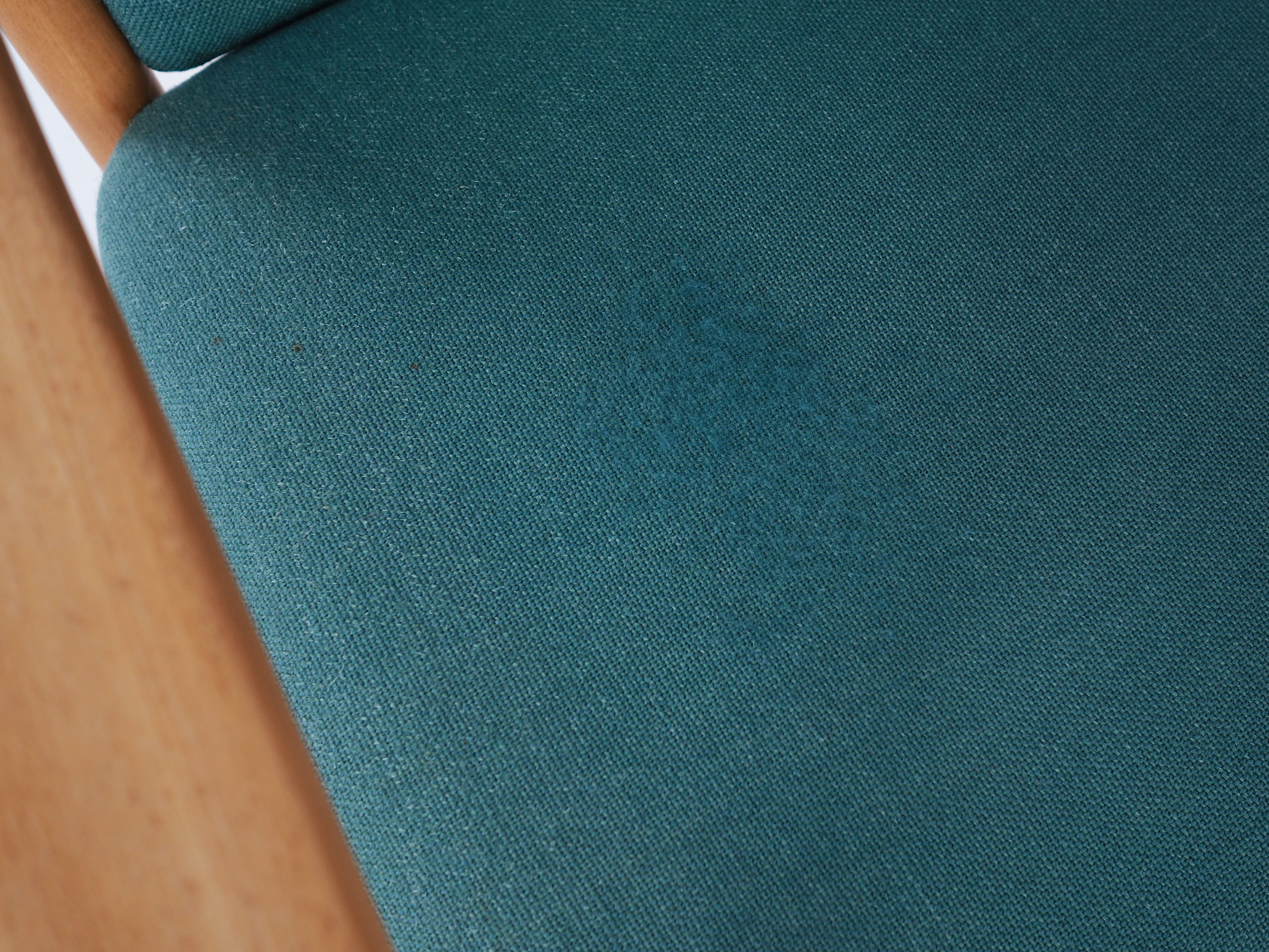 Armchair design J147 by Erik Ole Jørgensen of Tarm Stole & Møbelfabrik.