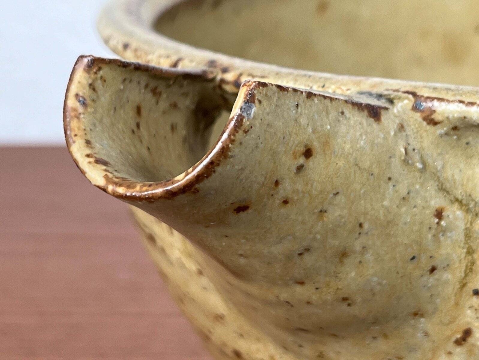Mid-century modern British studio pottery bowl by Richard Batterham, 1960s.