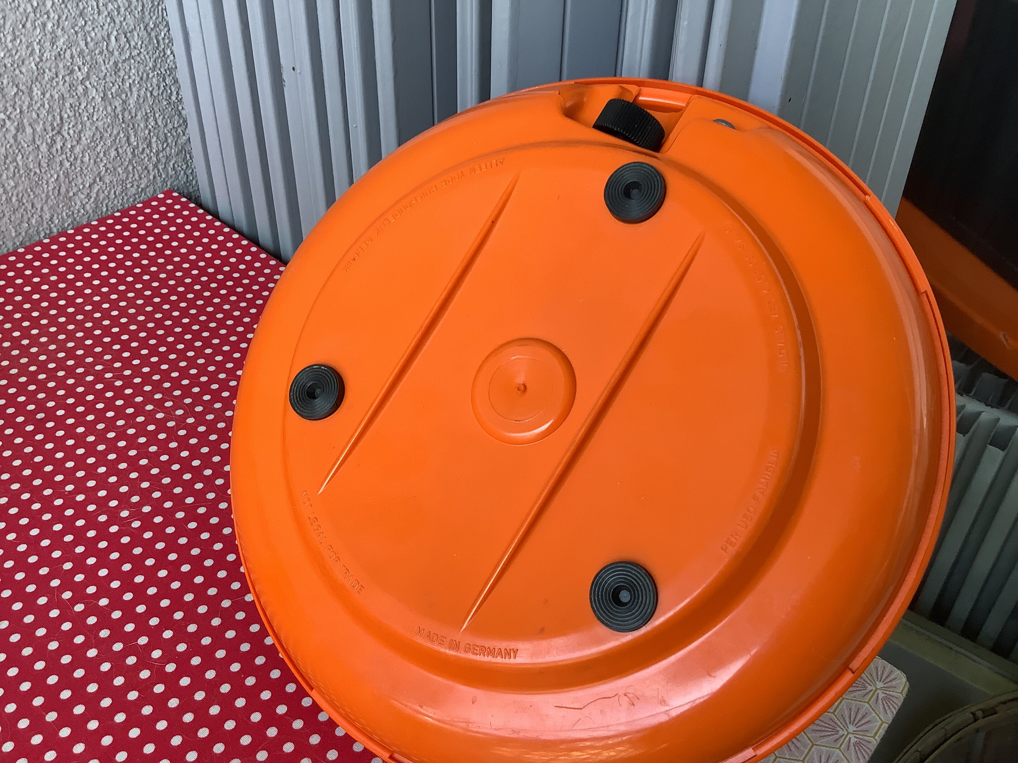 Orange kitchen scale space age Soehnle Germany