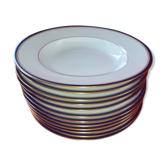 Assiettes creuses Limoges manufacture royale filets or mat et bleu.