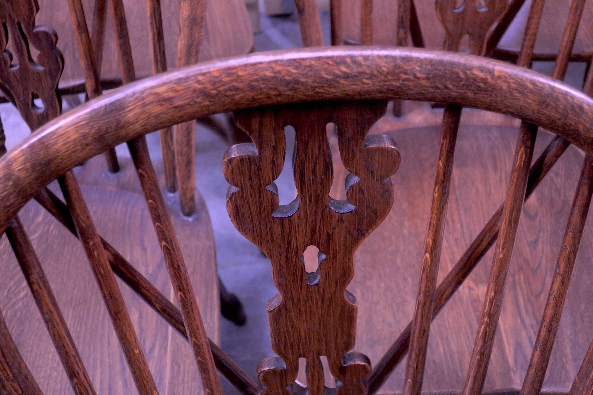 Lot de 6 chaises Windsor à dossier lyre en chêne massif, années 1960