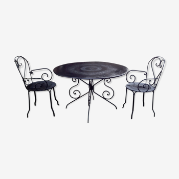 Wrought iron garden set