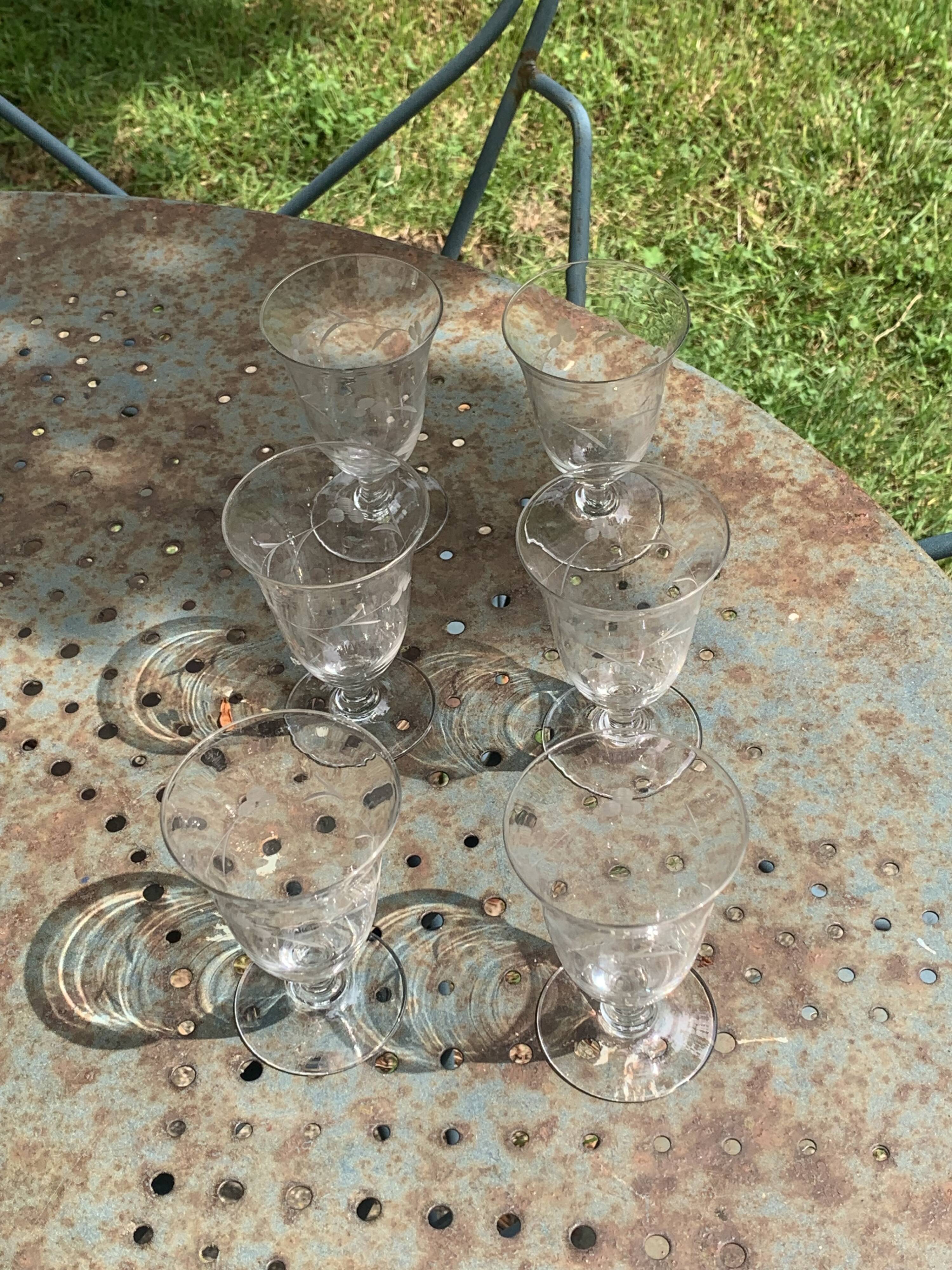 6 clear glass wine glasses with antique chiseled flower pattern