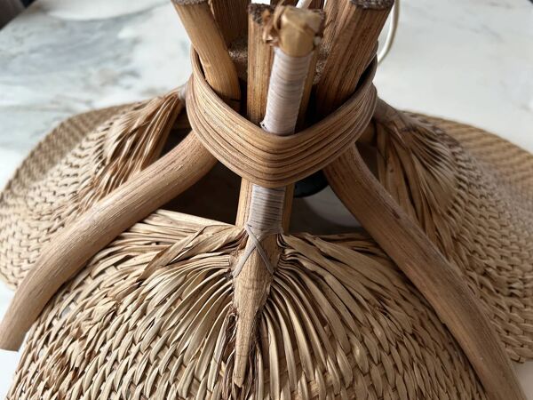 Suspension éventail en raphia tressé, Allemagne, années 1950 - possiblement Ingo Maurer