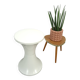 Tabouret en plastique blanc table à plantes vintage