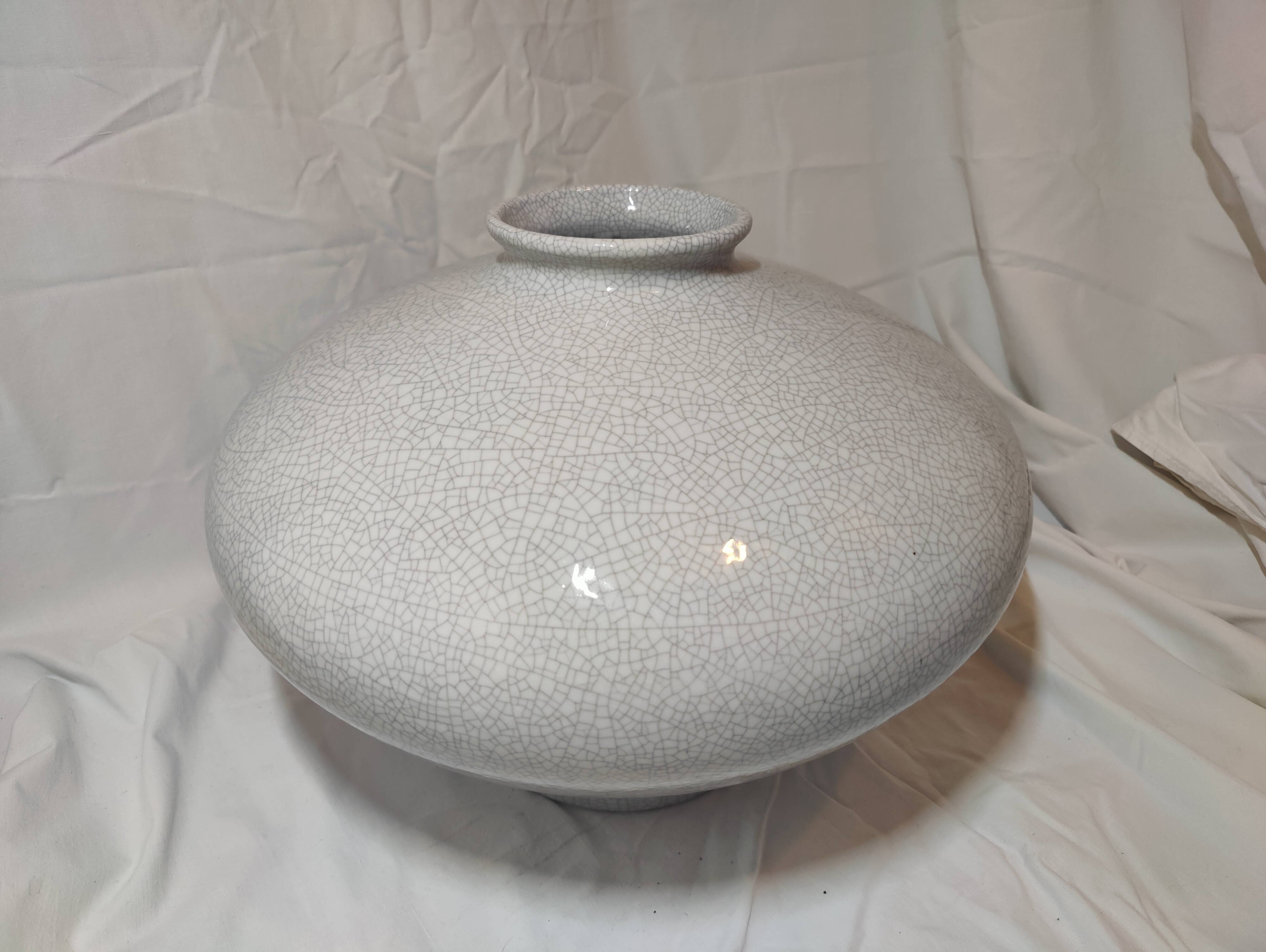 Large Art Deco vase in crackled earthenware