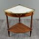 Table d’appoint d’angle de style Louis XVI, XIXe siècle