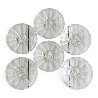 Set of 6 dessert plates, transparent glass with engraved flower pattern.