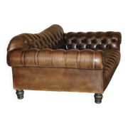 Vintage oversized Chesterfield canapé in hand-dyed leather.