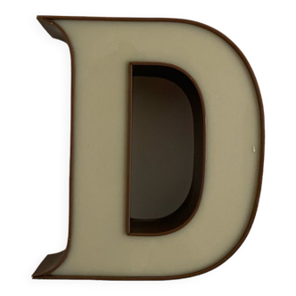 Letter D