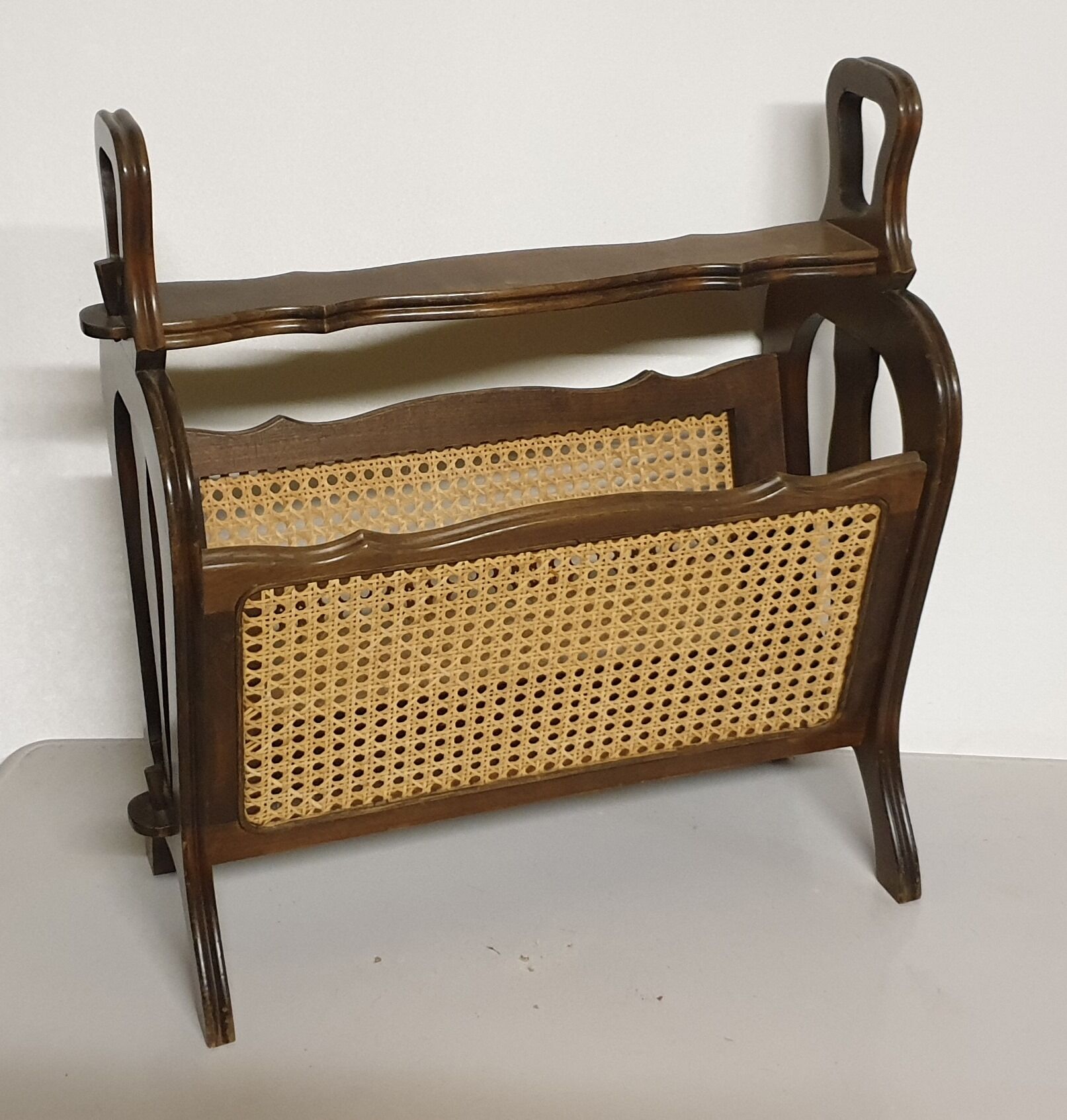 Vintage magazine rack 60
