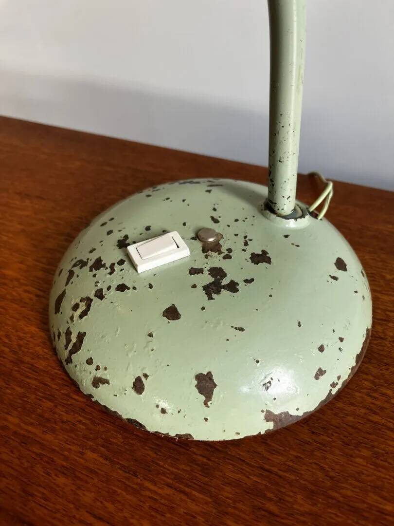 Lampe de bureau Bauhaus – vert pastel