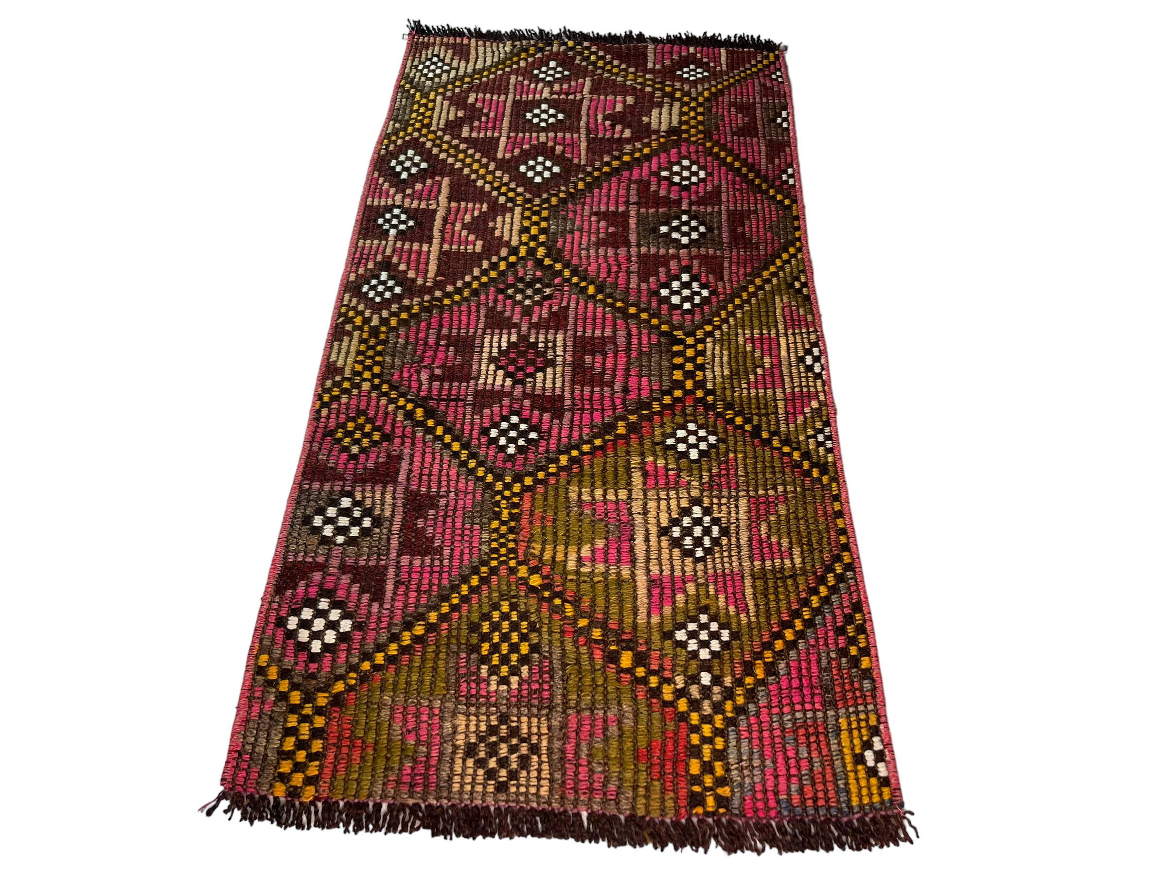 Vintage turkish kilim rug, 103 x 54 cm
